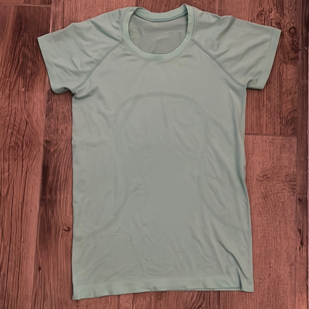 Lululemon Swiftly Tech Electric Blue Size 8
